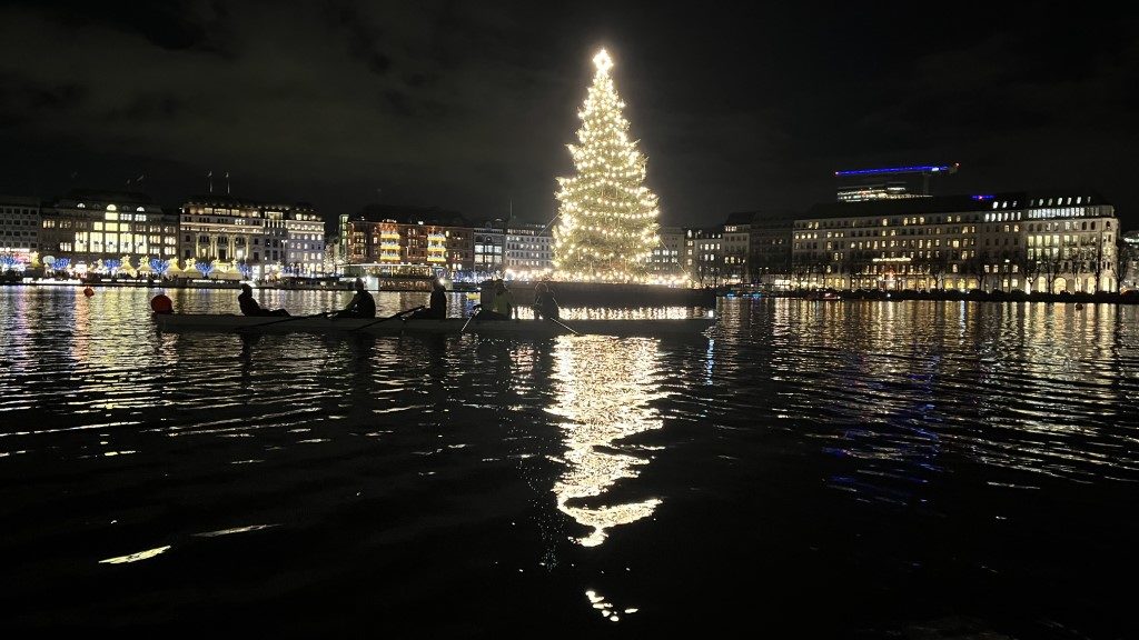 Weihnachtstanne Alster Hamburg
